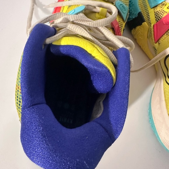 Men’s Nike Yellow and Blue Kyrie Sneakers with Bold Design - Picture 3 of 7